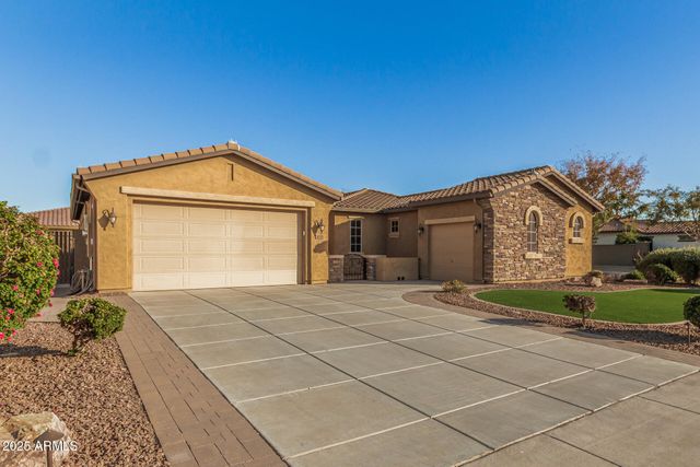 4721 N ALDEA Road, Litchfield Park, AZ 85340