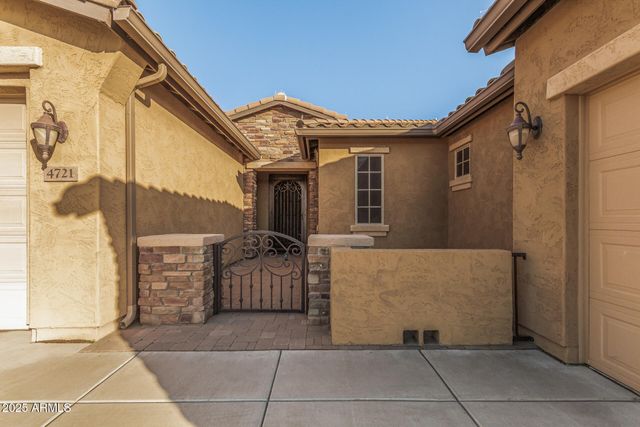 4721 N ALDEA Road, Litchfield Park, AZ 85340