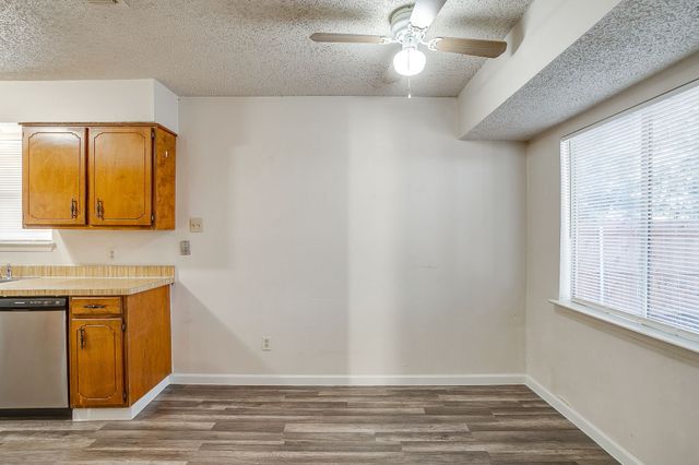 385 NW Newton, Burleson, TX 76028