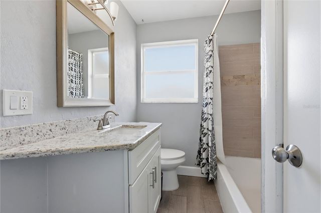 2051 GREEN STREET, South Daytona, FL 32119