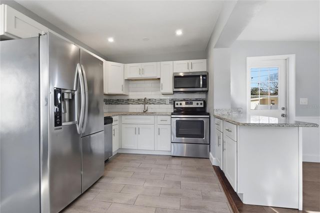 2051 GREEN STREET, South Daytona, FL 32119