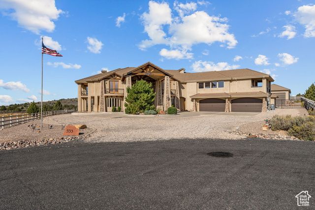 533 W CANYON TRL, Dammeron Valley, UT 84783