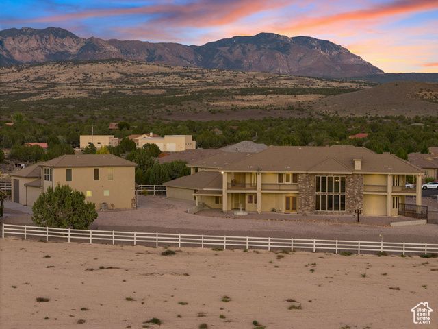 533 W CANYON TRL, Dammeron Valley, UT 84783