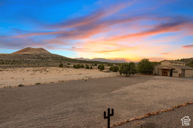 533 W CANYON TRL, Dammeron Valley, UT 84783