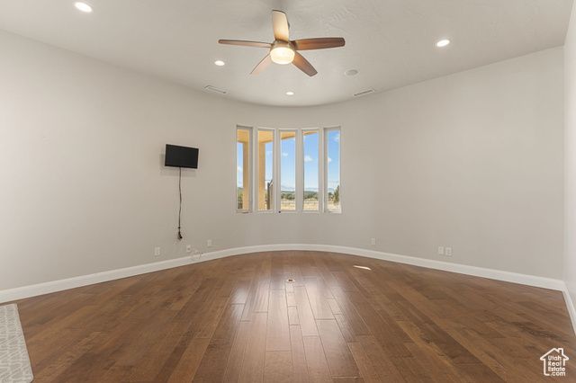 533 W CANYON TRL, Dammeron Valley, UT 84783