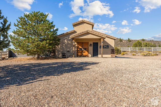 533 W CANYON TRL, Dammeron Valley, UT 84783