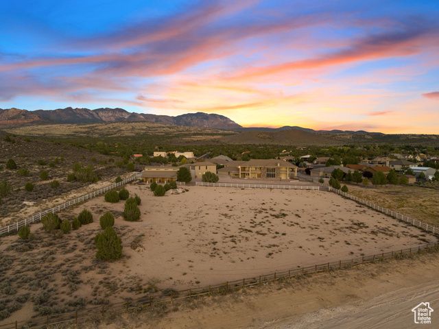 533 W CANYON TRL, Dammeron Valley, UT 84783