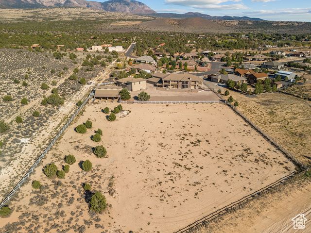 533 W CANYON TRL, Dammeron Valley, UT 84783