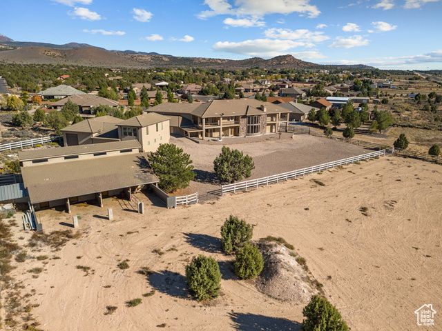 533 W CANYON TRL, Dammeron Valley, UT 84783
