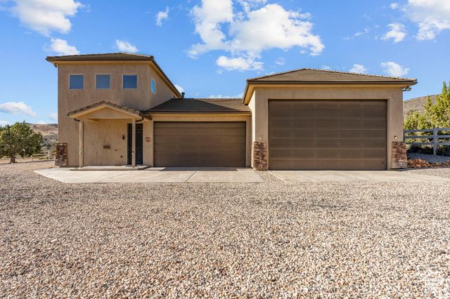 533 W CANYON TRL, Dammeron Valley, UT 84783