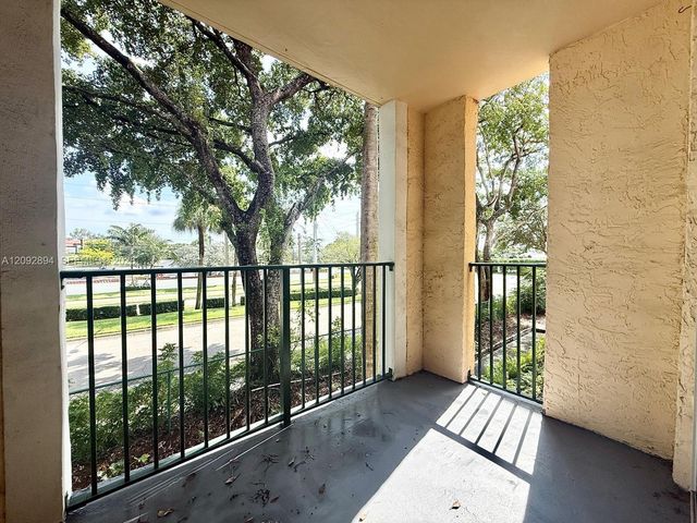 1739 Village Boulevard 206, West Palm Beach, FL 33409