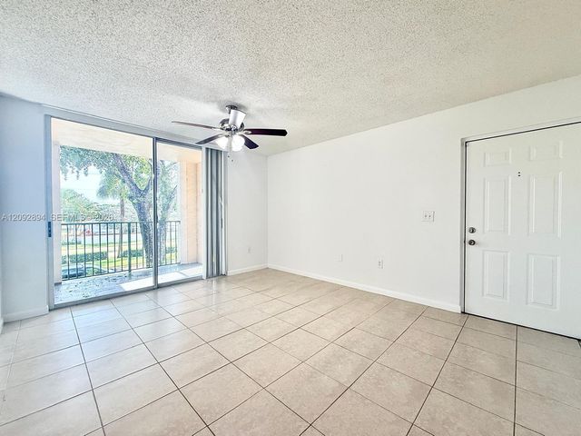 1739 Village Boulevard 206, West Palm Beach, FL 33409