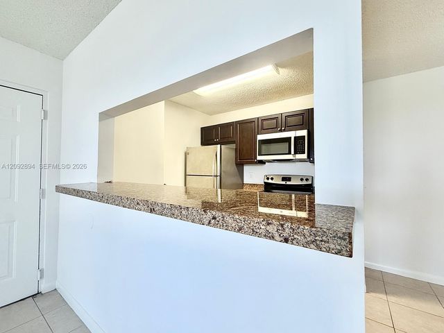 1739 Village Boulevard 206, West Palm Beach, FL 33409