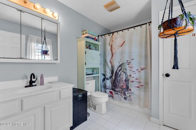 1632 Commonwealth Boulevard, Toms River, NJ 08757