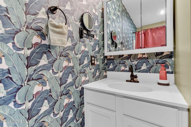 1632 Commonwealth Boulevard, Toms River, NJ 08757