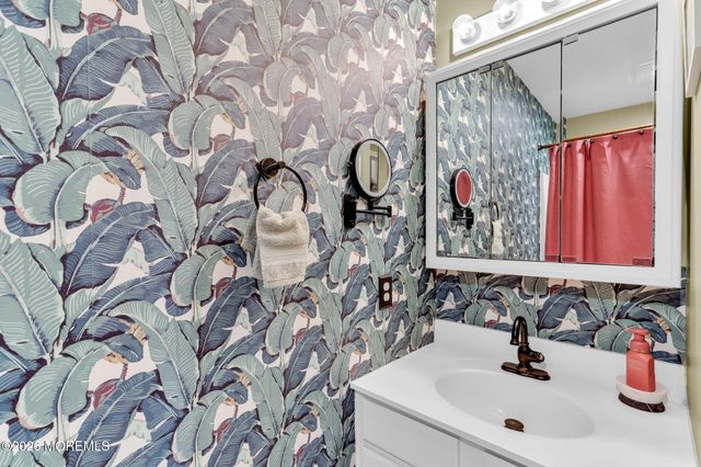 1632 Commonwealth Boulevard, Toms River, NJ 08757