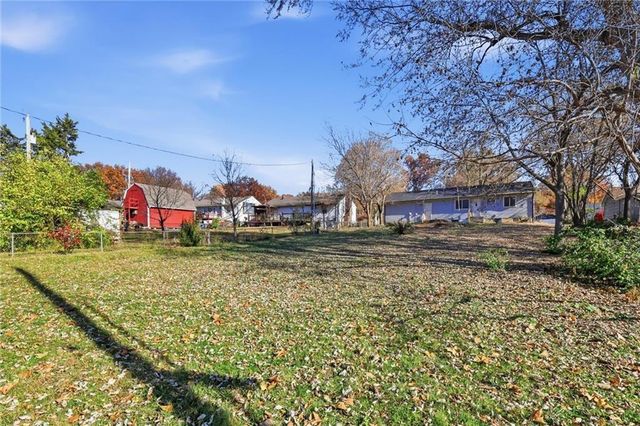 5200 S Delaware Avenue, Independence, MO 64055