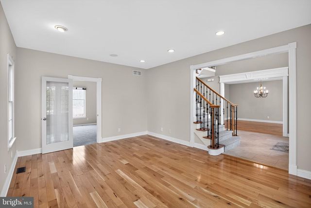 9 WINDING WAY, Mullica Hill, NJ 08062