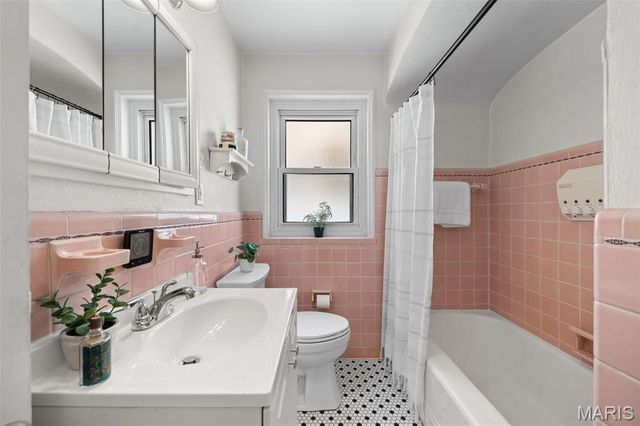 3721 Clifton Avenue, St Louis, MO 63109