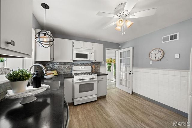 3721 Clifton Avenue, St Louis, MO 63109