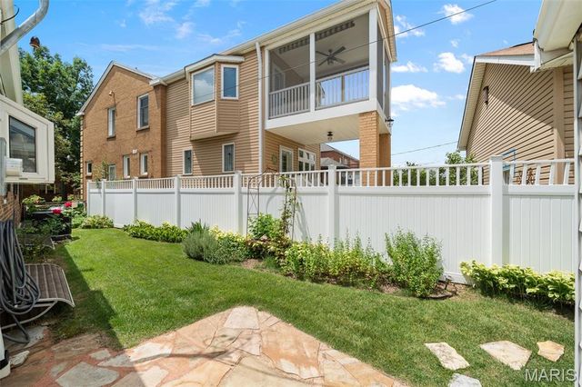 3721 Clifton Avenue, St Louis, MO 63109