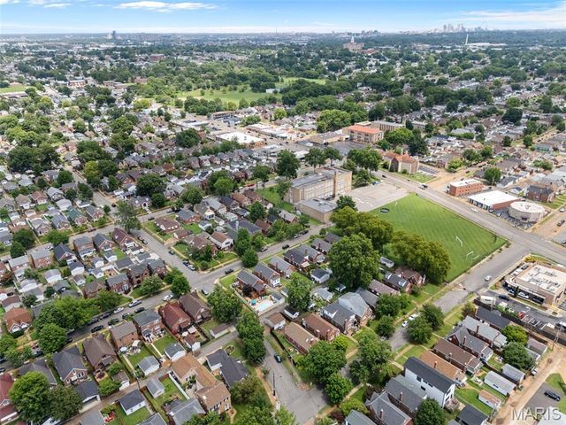 3721 Clifton Avenue, St Louis, MO 63109