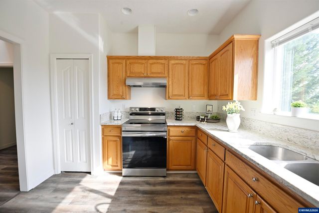 5265 Snowflake St SE, Salem, OR 97306