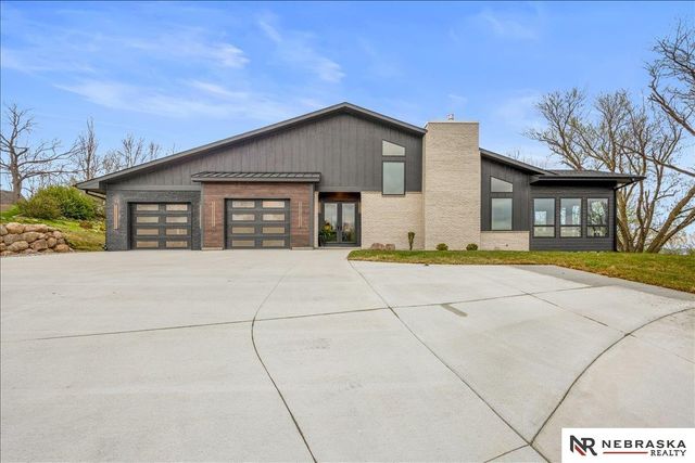 2248 South Street, Blair, NE 68008