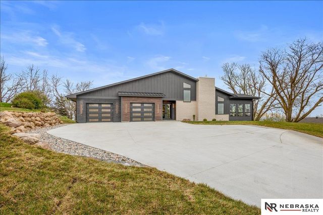 2248 South Street, Blair, NE 68008