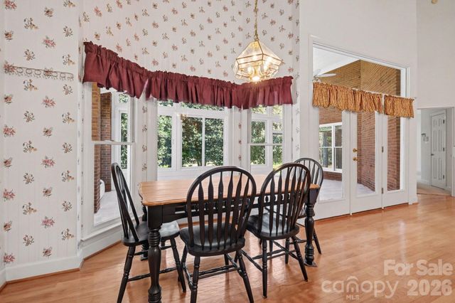 5423 Dunedin Lane, Charlotte, NC 28270