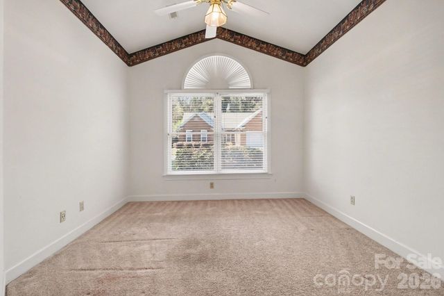 5423 Dunedin Lane, Charlotte, NC 28270