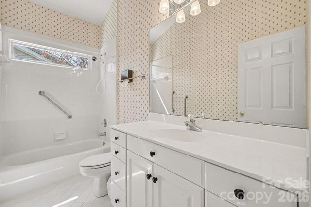 5423 Dunedin Lane, Charlotte, NC 28270