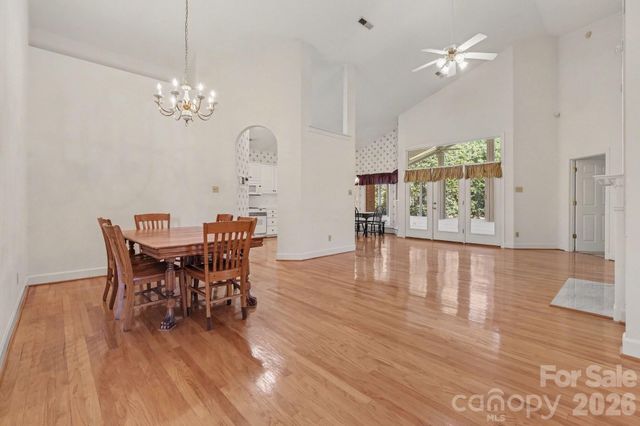 5423 Dunedin Lane, Charlotte, NC 28270