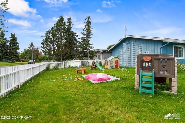 914 Boyd Street, Anchorage, AK 99501