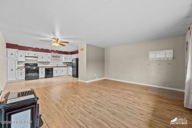 914 Boyd Street, Anchorage, AK 99501