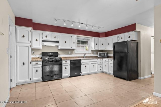 914 Boyd Street, Anchorage, AK 99501