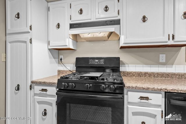 914 Boyd Street, Anchorage, AK 99501