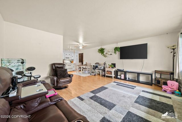 914 Boyd Street, Anchorage, AK 99501