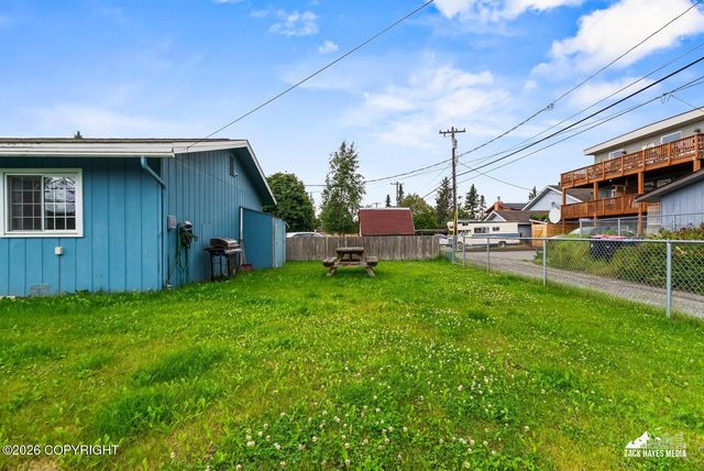 914 Boyd Street, Anchorage, AK 99501