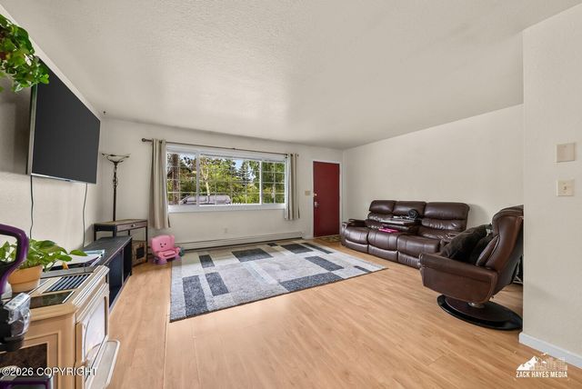 914 Boyd Street, Anchorage, AK 99501