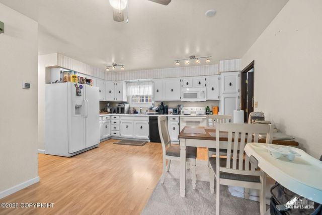 914 Boyd Street, Anchorage, AK 99501