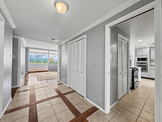 600 Alcalde Place SW 6C, Albuquerque, NM 87104