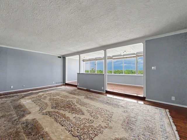 600 Alcalde Place SW 6C, Albuquerque, NM 87104