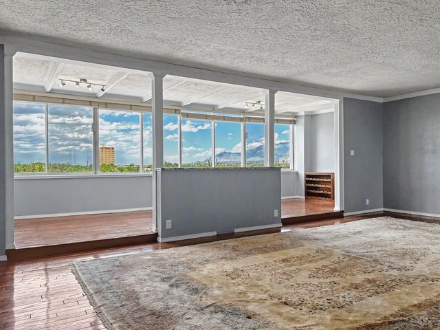 600 Alcalde Place SW 6C, Albuquerque, NM 87104