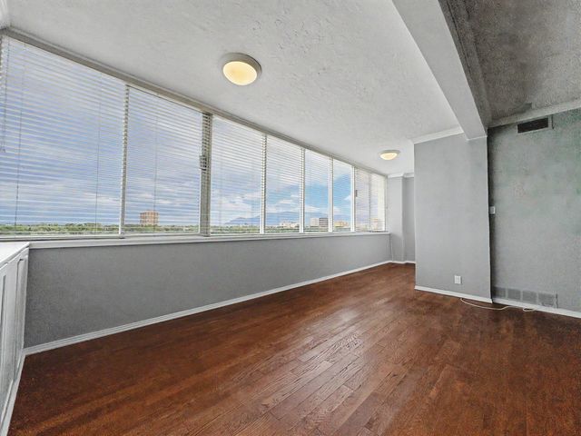 600 Alcalde Place SW 6C, Albuquerque, NM 87104