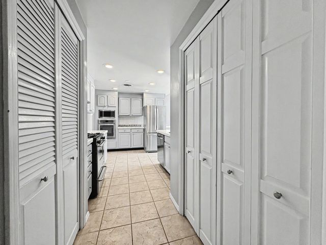 600 Alcalde Place SW 6C, Albuquerque, NM 87104