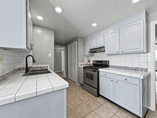 600 Alcalde Place SW 6C, Albuquerque, NM 87104