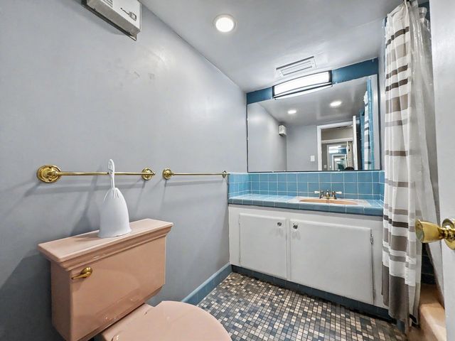 600 Alcalde Place SW 6C, Albuquerque, NM 87104