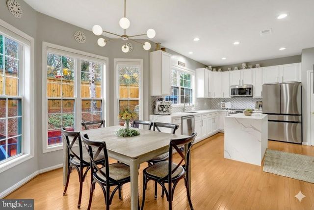 7374 POHICK RIDGE CT, Springfield, VA 22153