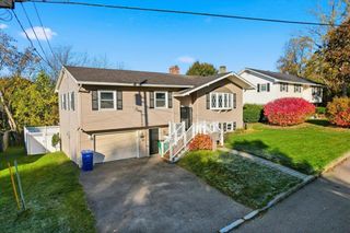 48 Orchard Terrace, Winooski, VT 05404